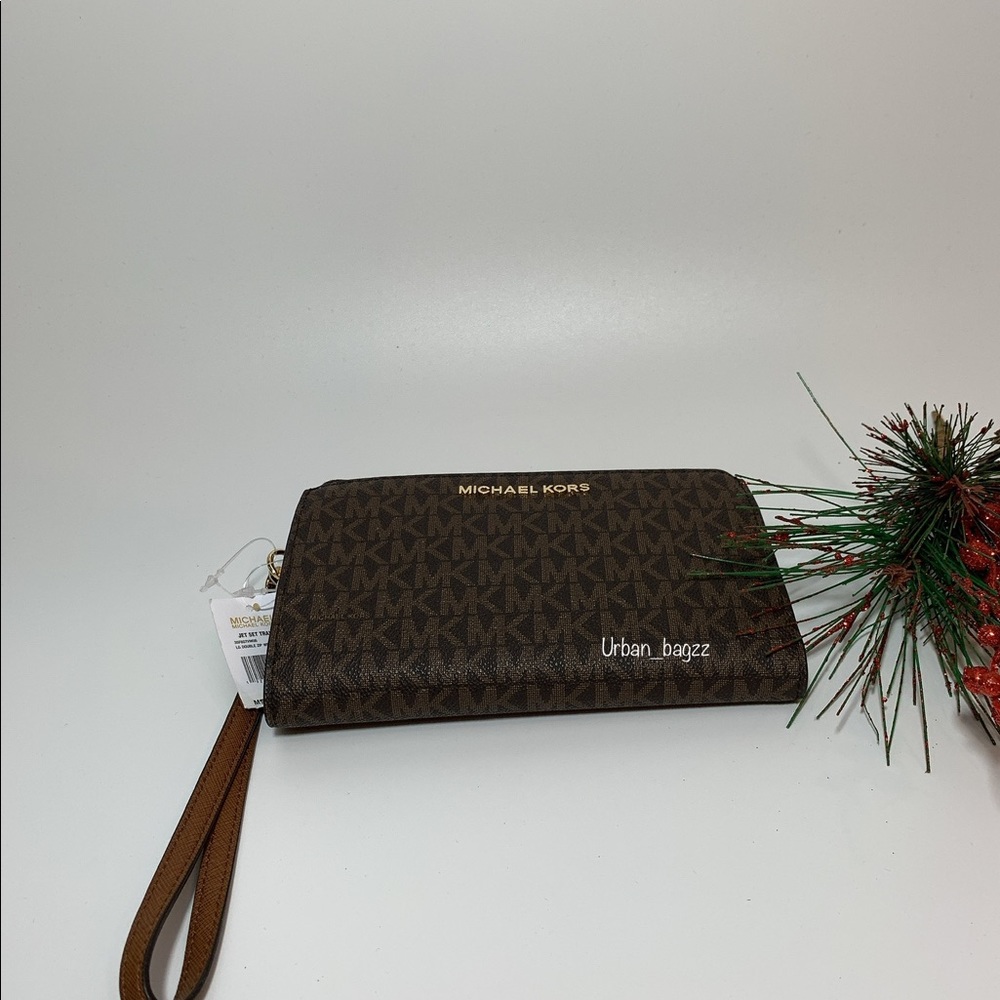 Michael Kors Large Double Zip Wristlet Wallet - Picture 6 of 9